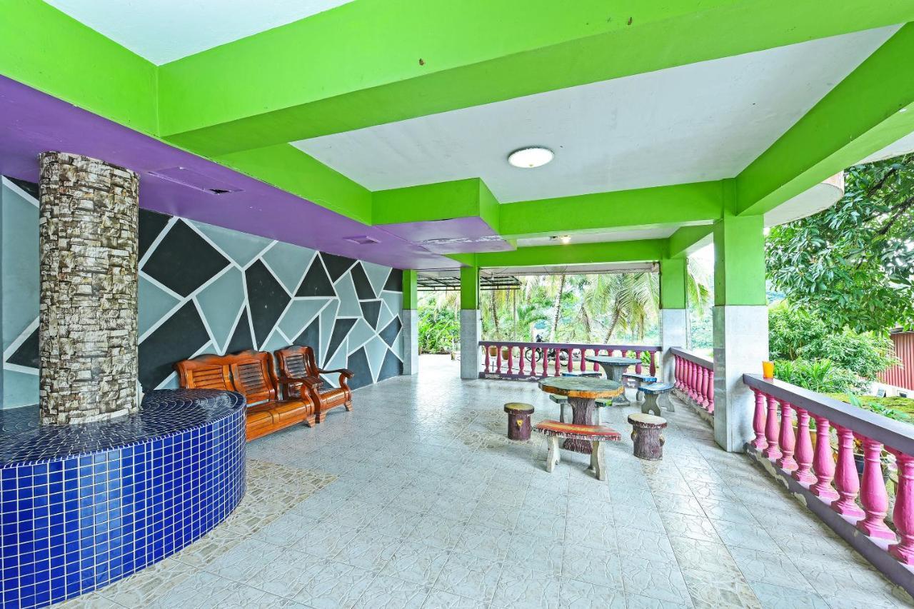 Oyo 90565 Teresek View Motel Kuala Tahan Exterior foto